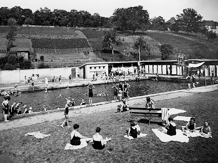 Badeanstalt Bachstraße 1930